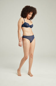 Everyday bra with lifting balconette bra