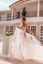 Strapless bridal lace corset