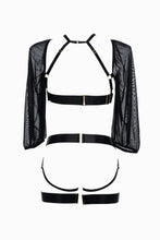 Gorgeous cupless strappy bra and garter set