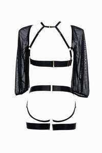 Gorgeous cupless strappy bra and garter set