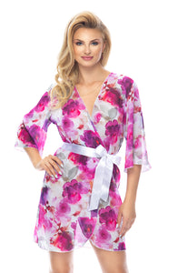 Beautiful dressing gown with a stunning feminine floral-inspired design