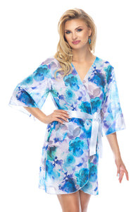 Beautiful dressing gown with a stunning feminine floral-inspired design