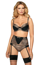 Gorgeous suspender belt with animal print