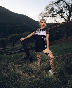 Irresistible layered fence net thigh highs